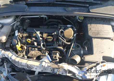 2014 Ford Focus Se z USA, uszkodzony, nr VIN 1FADP3F29EL370026